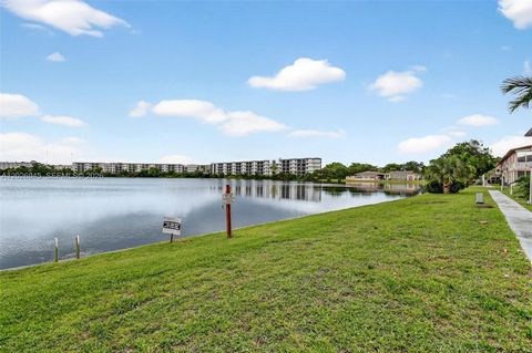 Tiny photo for 245 NE 191st St #3022, Miami, FL 33179 (MLS # A12026945)