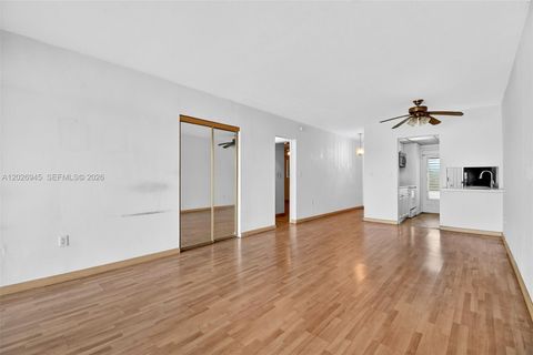 Tiny photo for 245 NE 191st St #3022, Miami, FL 33179 (MLS # A12026945)