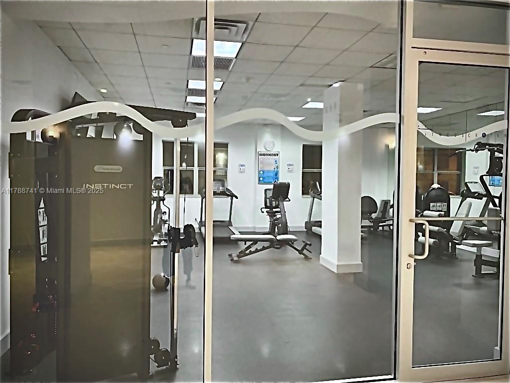 401 BLU OF NORTH BEACH CO - Residential