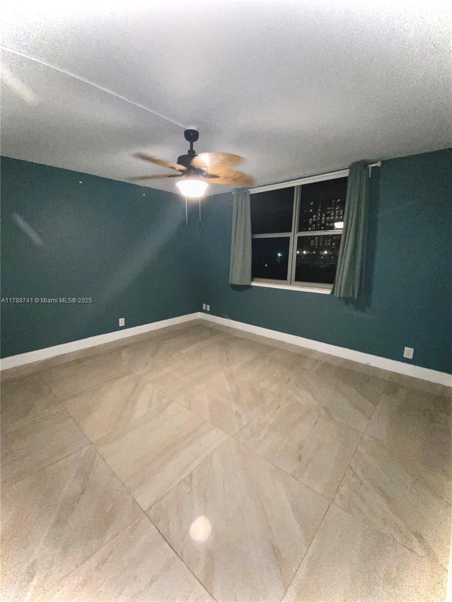 401 BLU OF NORTH BEACH CO - Residential