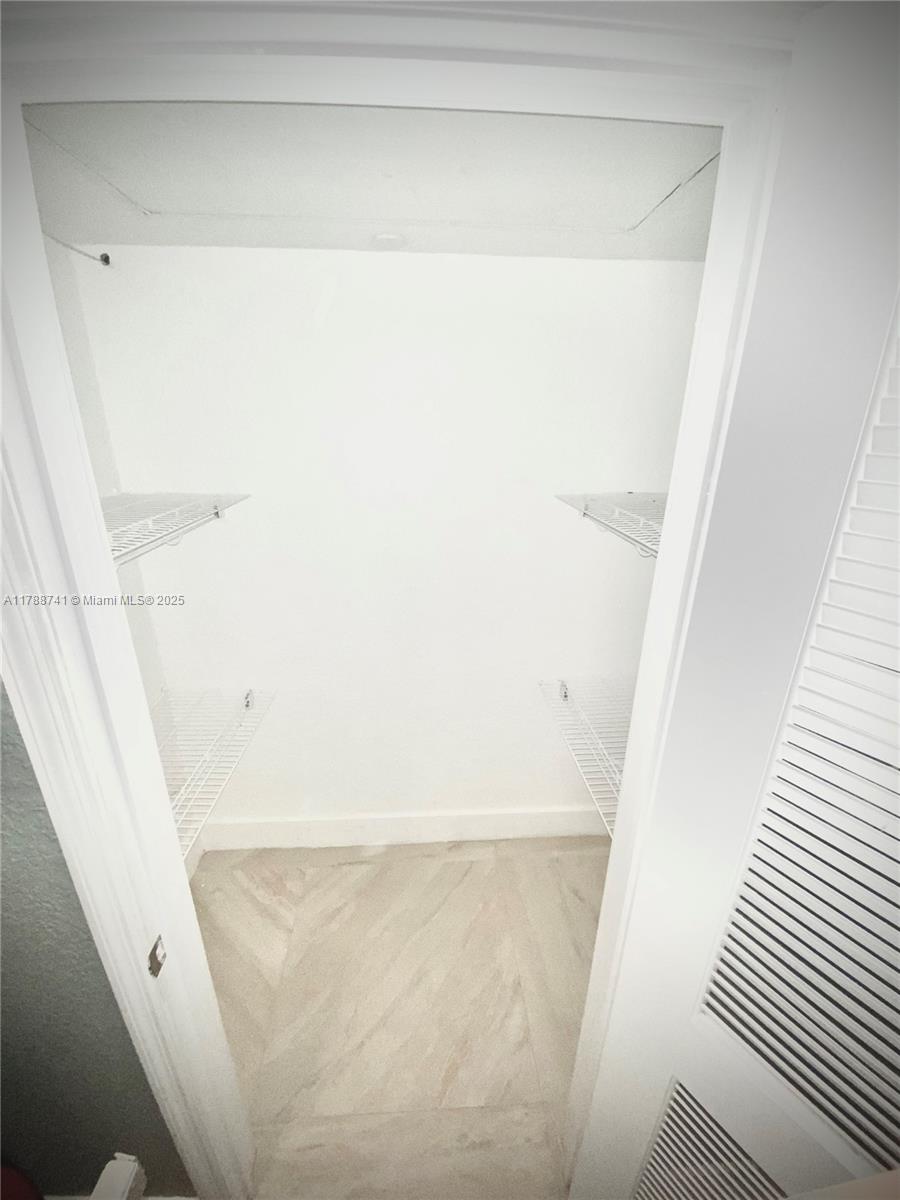 401 BLU OF NORTH BEACH CO - Residential