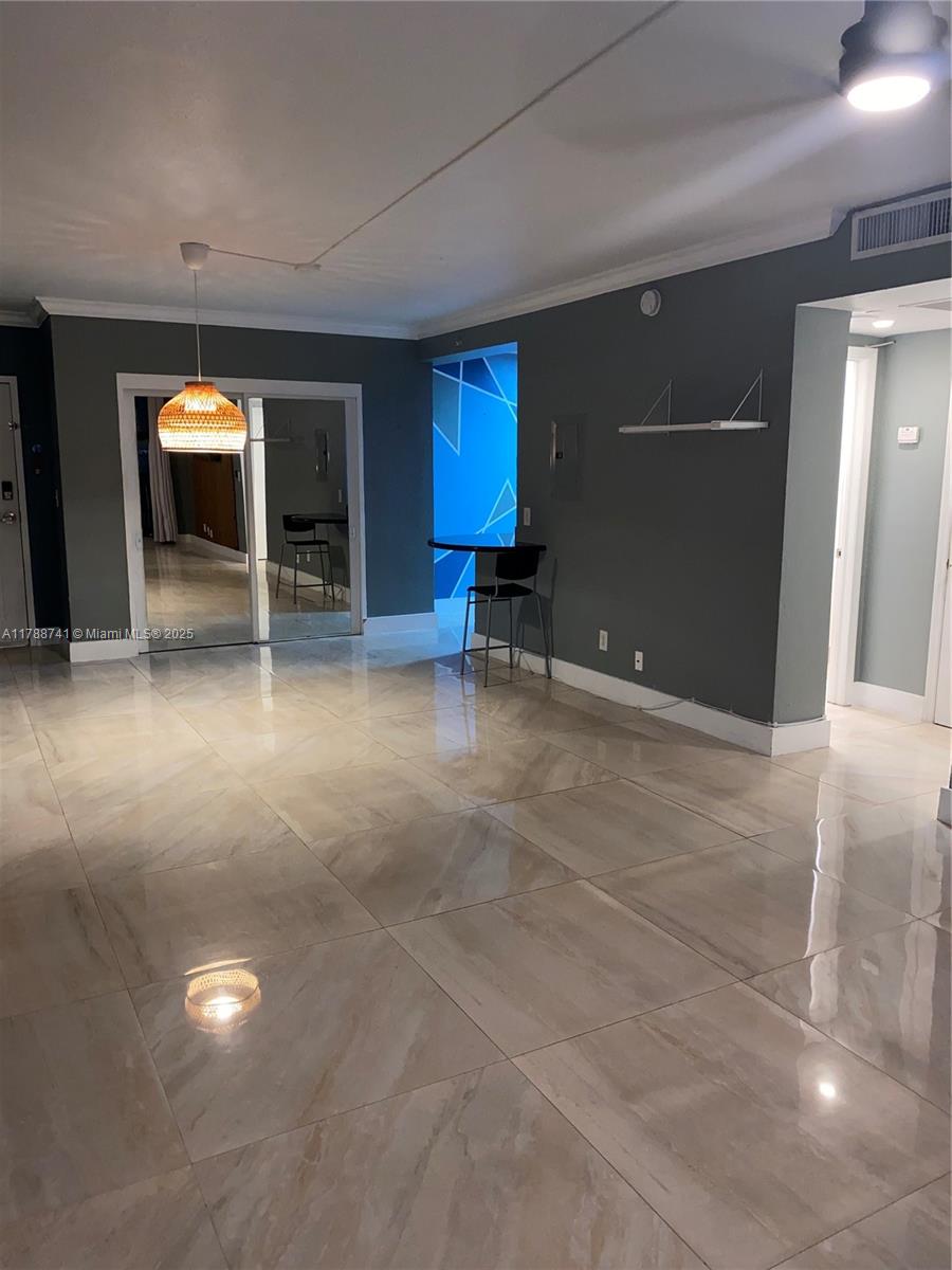 401 BLU OF NORTH BEACH CO - Residential