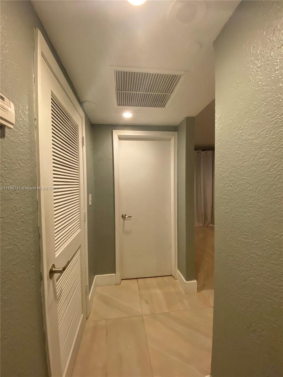 401 BLU OF NORTH BEACH CO - Residential