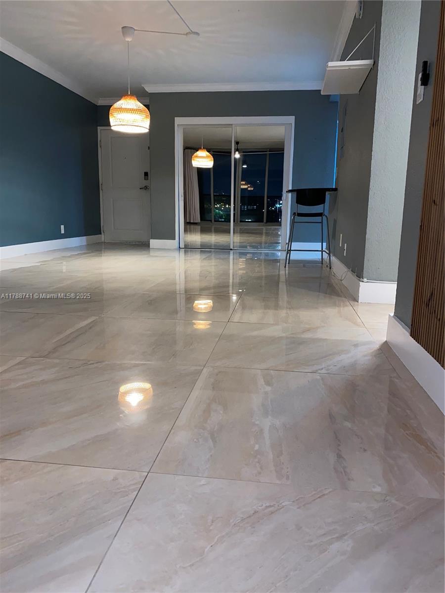 401 BLU OF NORTH BEACH CO - Residential