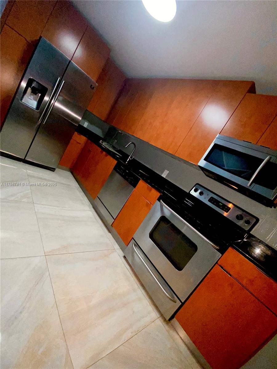 401 BLU OF NORTH BEACH CO - Residential