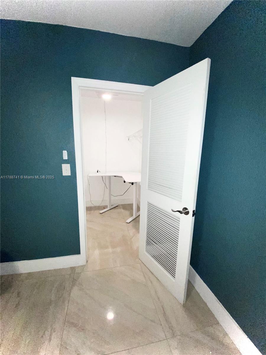 401 BLU OF NORTH BEACH CO - Residential