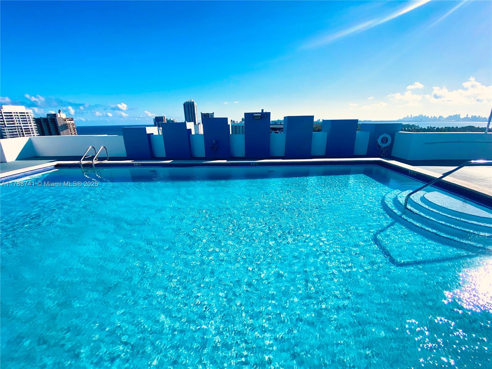 401 BLU OF NORTH BEACH CO - Residential