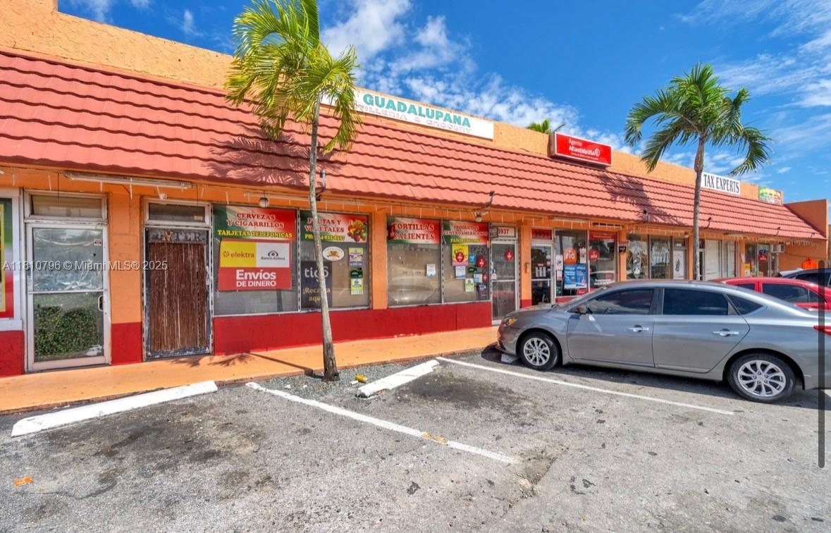 3937 Davie Blvd