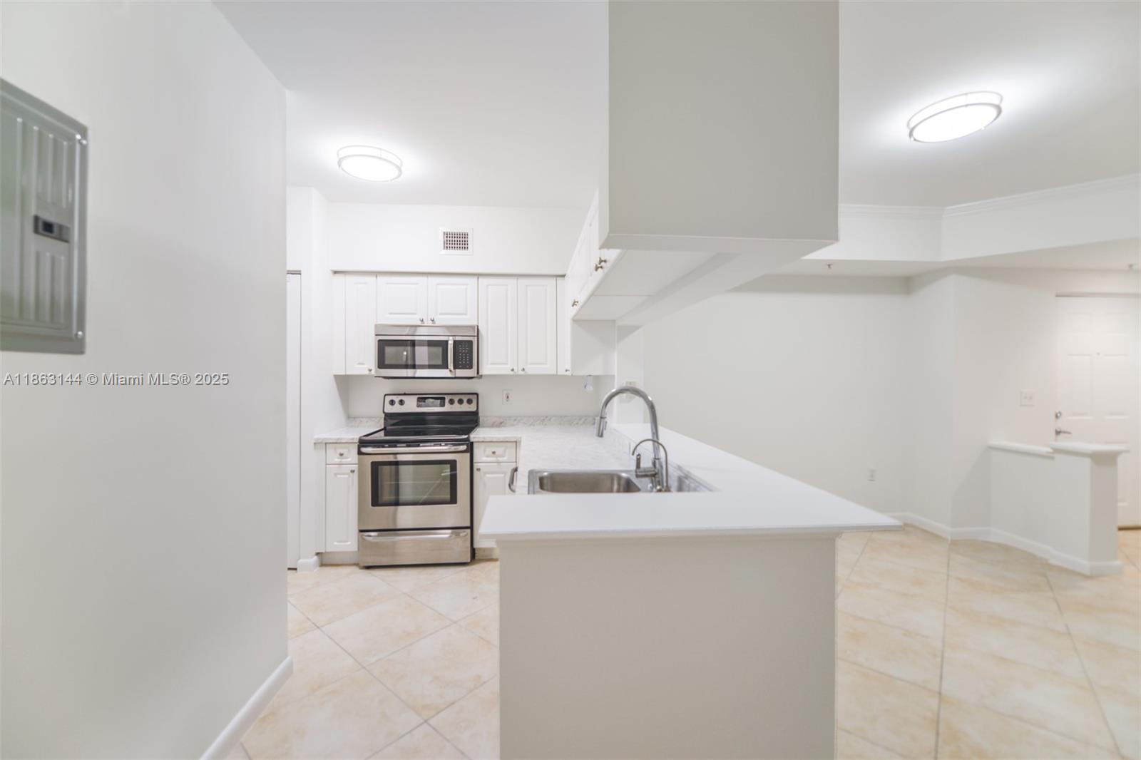 17100 N Bay Rd 1303