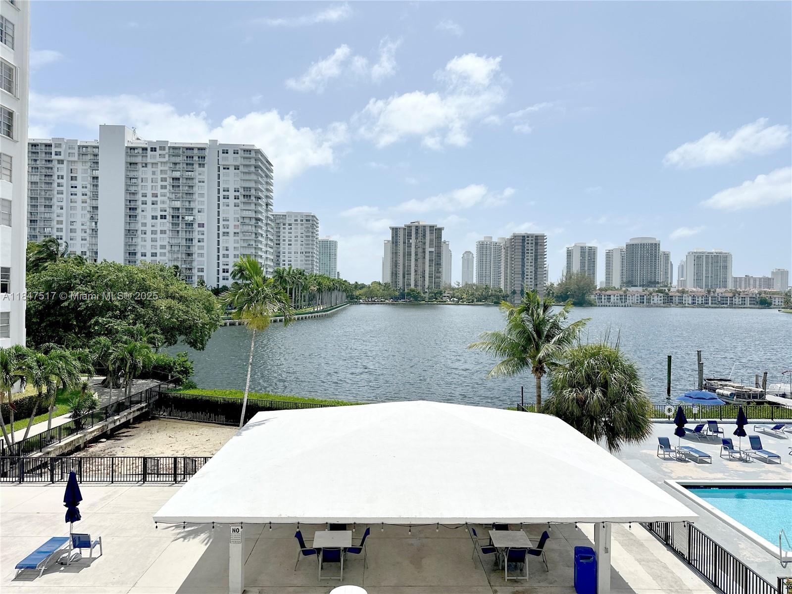 COMMODORE PLAZA CONDO - Residential