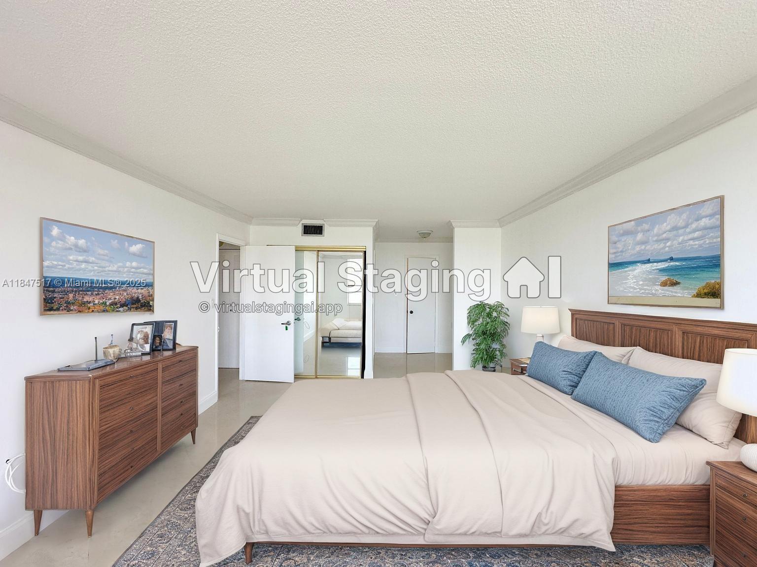 COMMODORE PLAZA CONDO - Residential