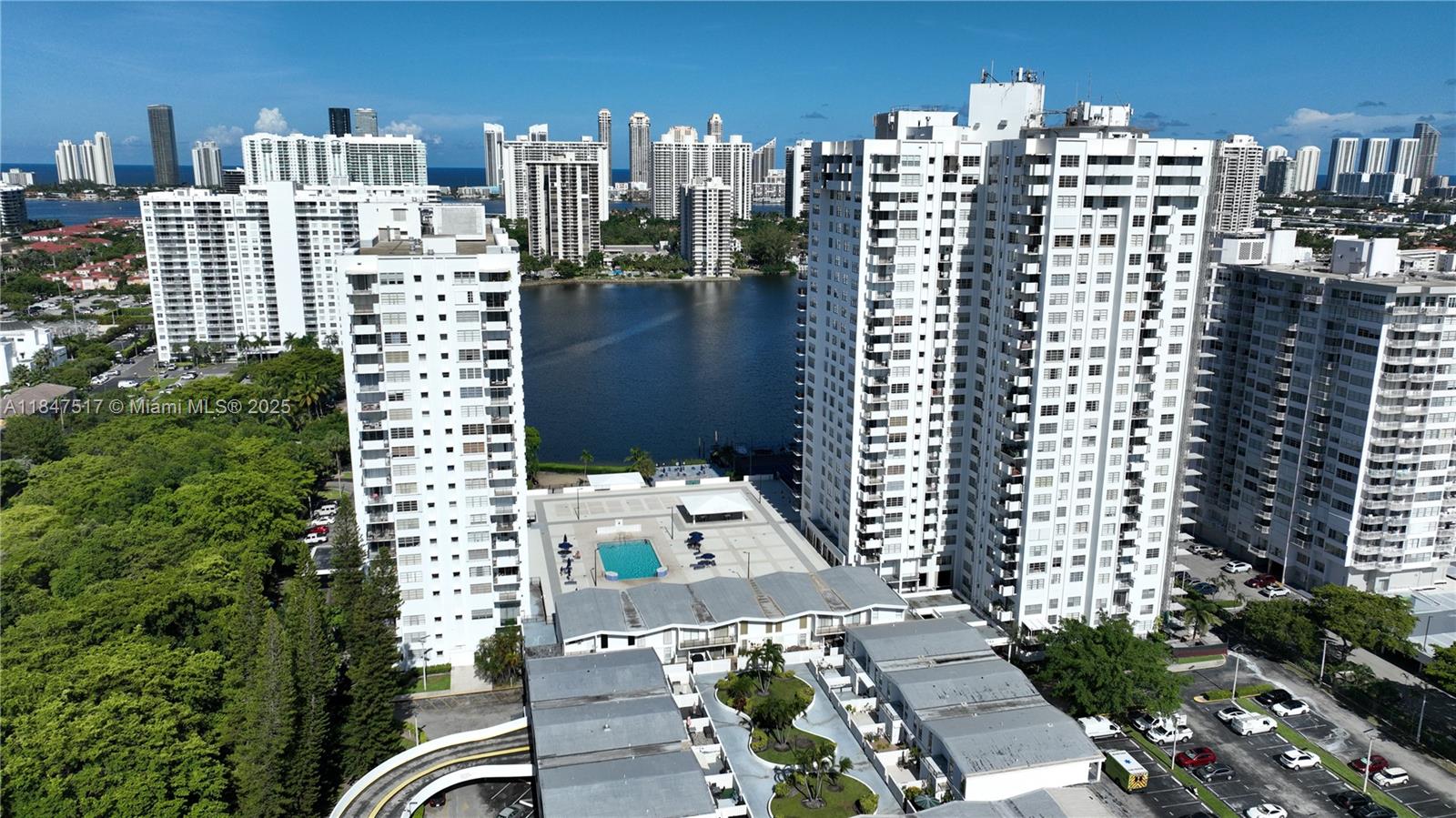 COMMODORE PLAZA CONDO - Residential