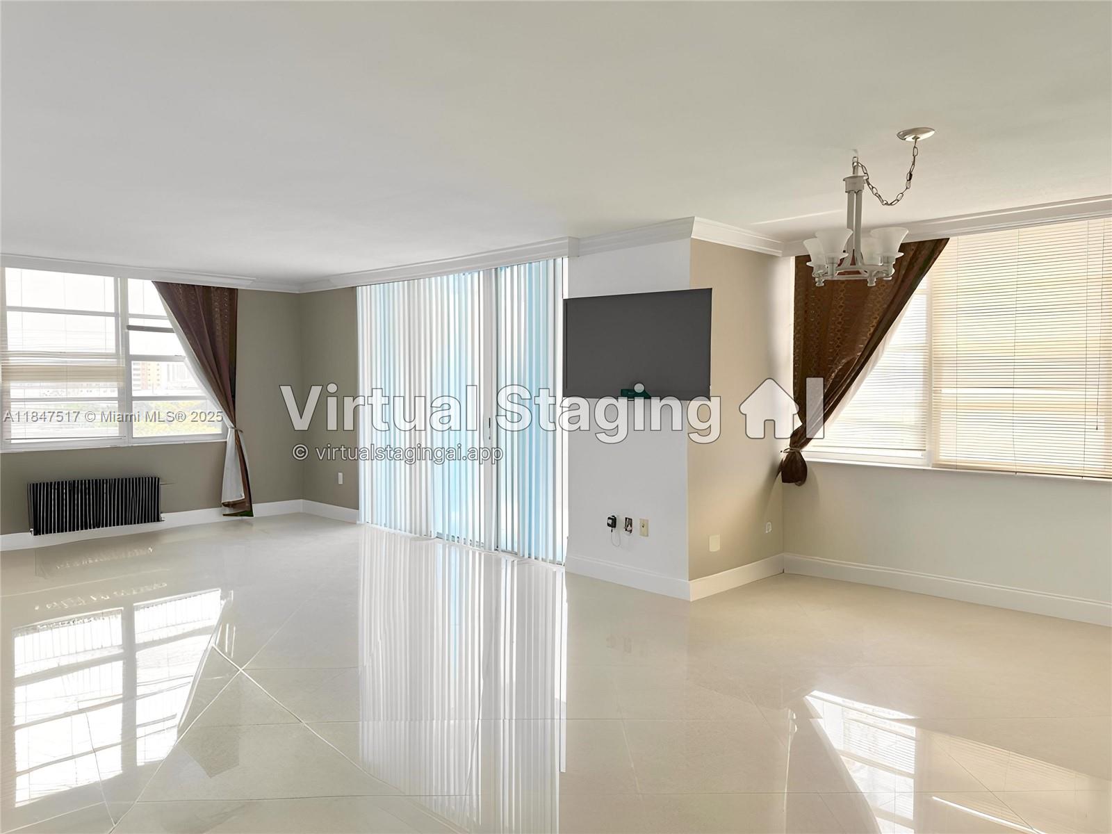 COMMODORE PLAZA CONDO - Residential