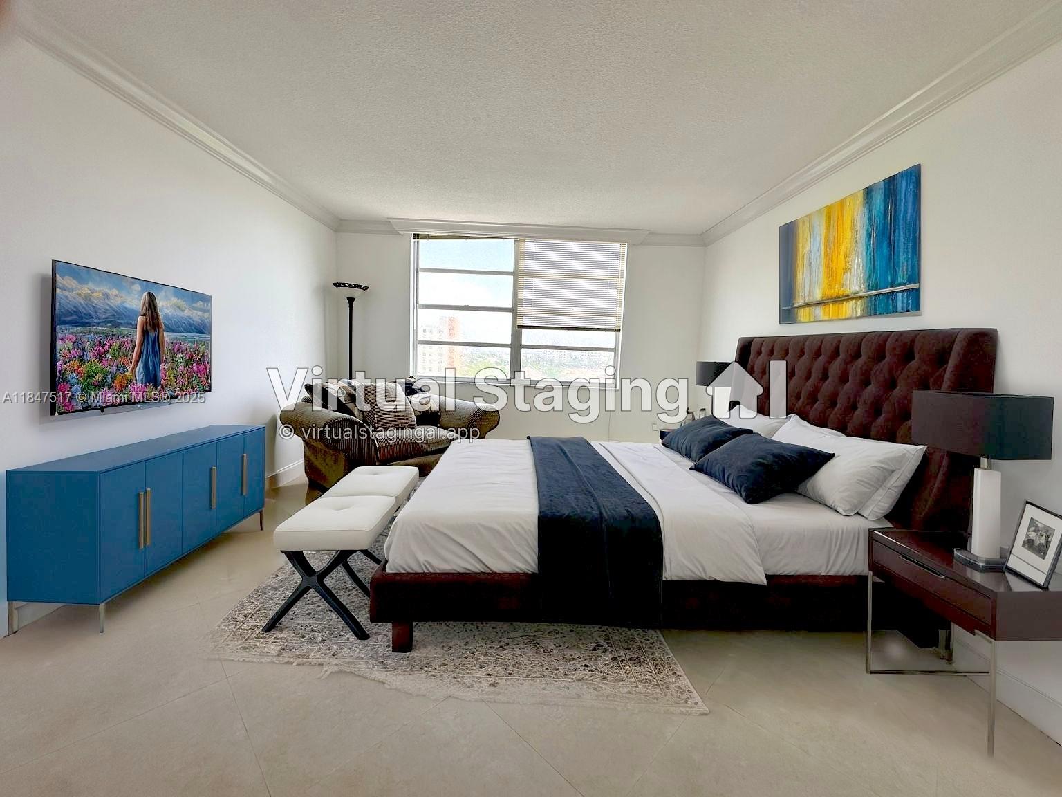 COMMODORE PLAZA CONDO - Residential