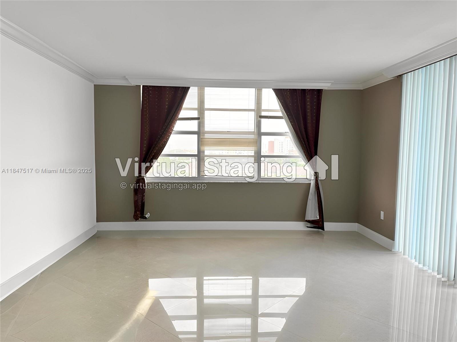 COMMODORE PLAZA CONDO - Residential