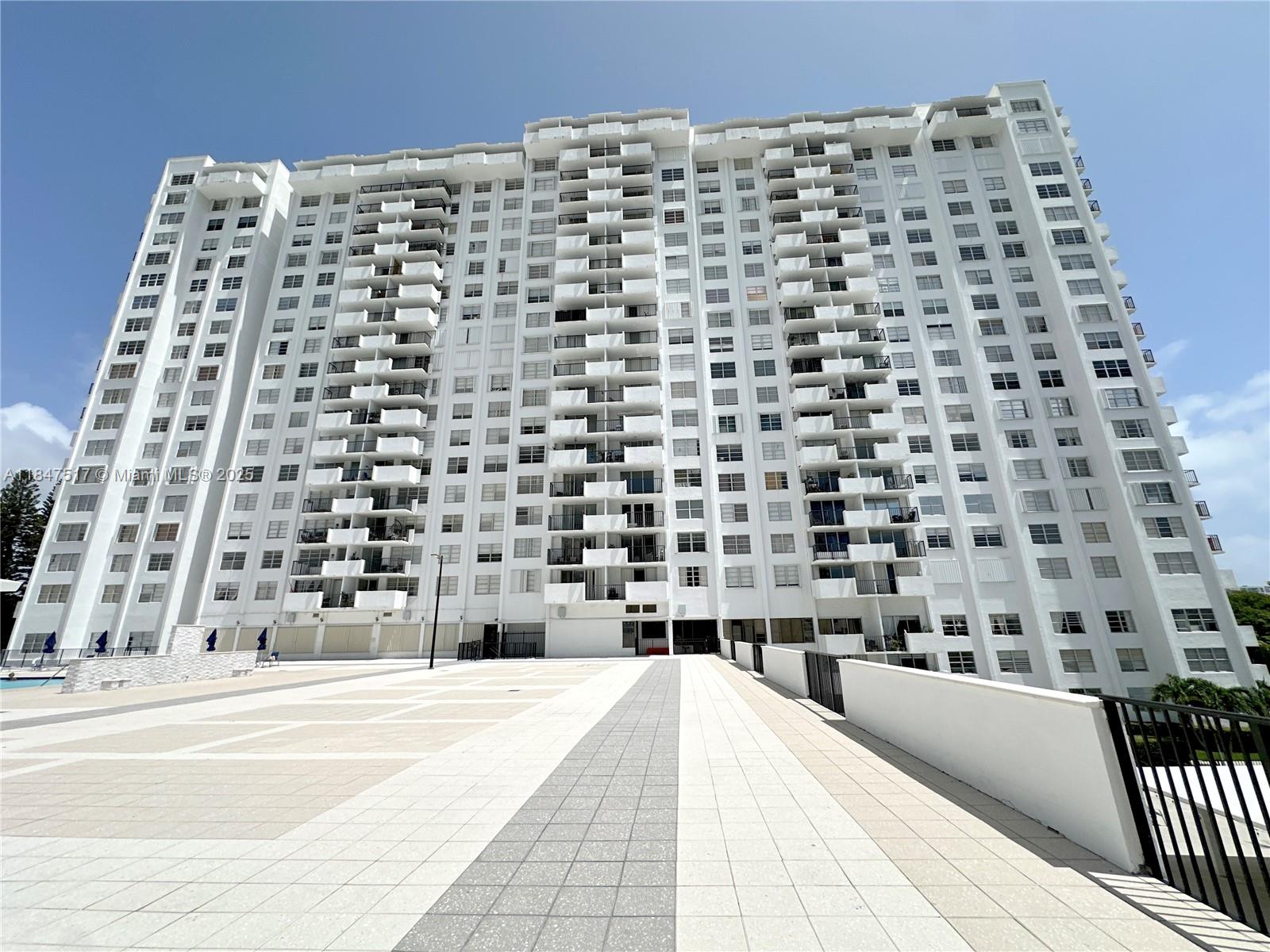 COMMODORE PLAZA CONDO - Residential