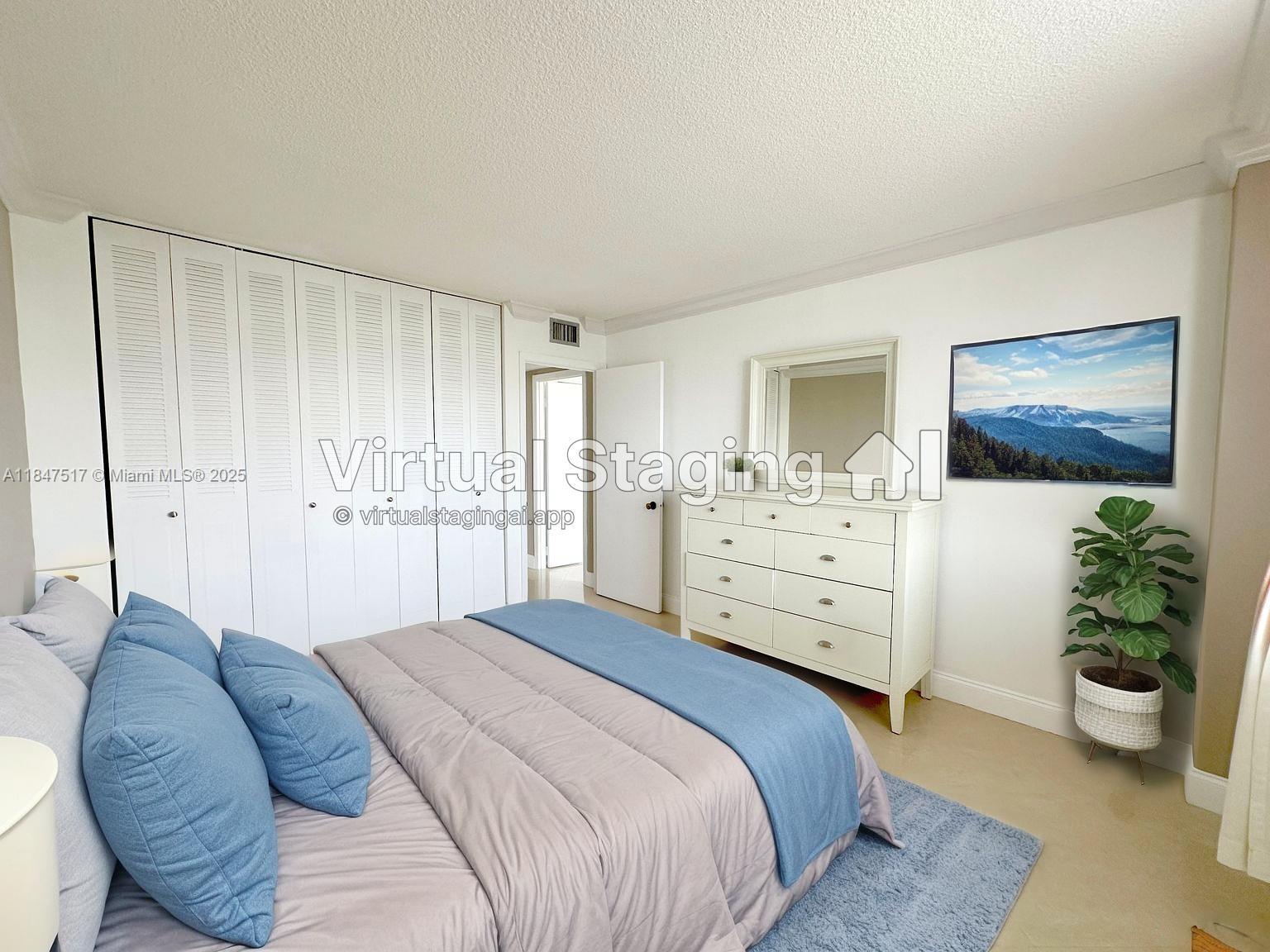 COMMODORE PLAZA CONDO - Residential