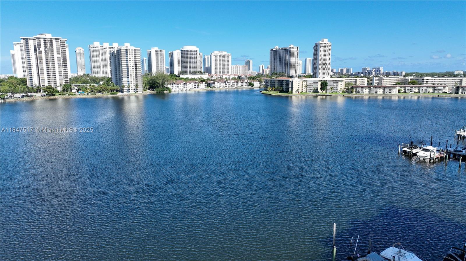 COMMODORE PLAZA CONDO - Residential