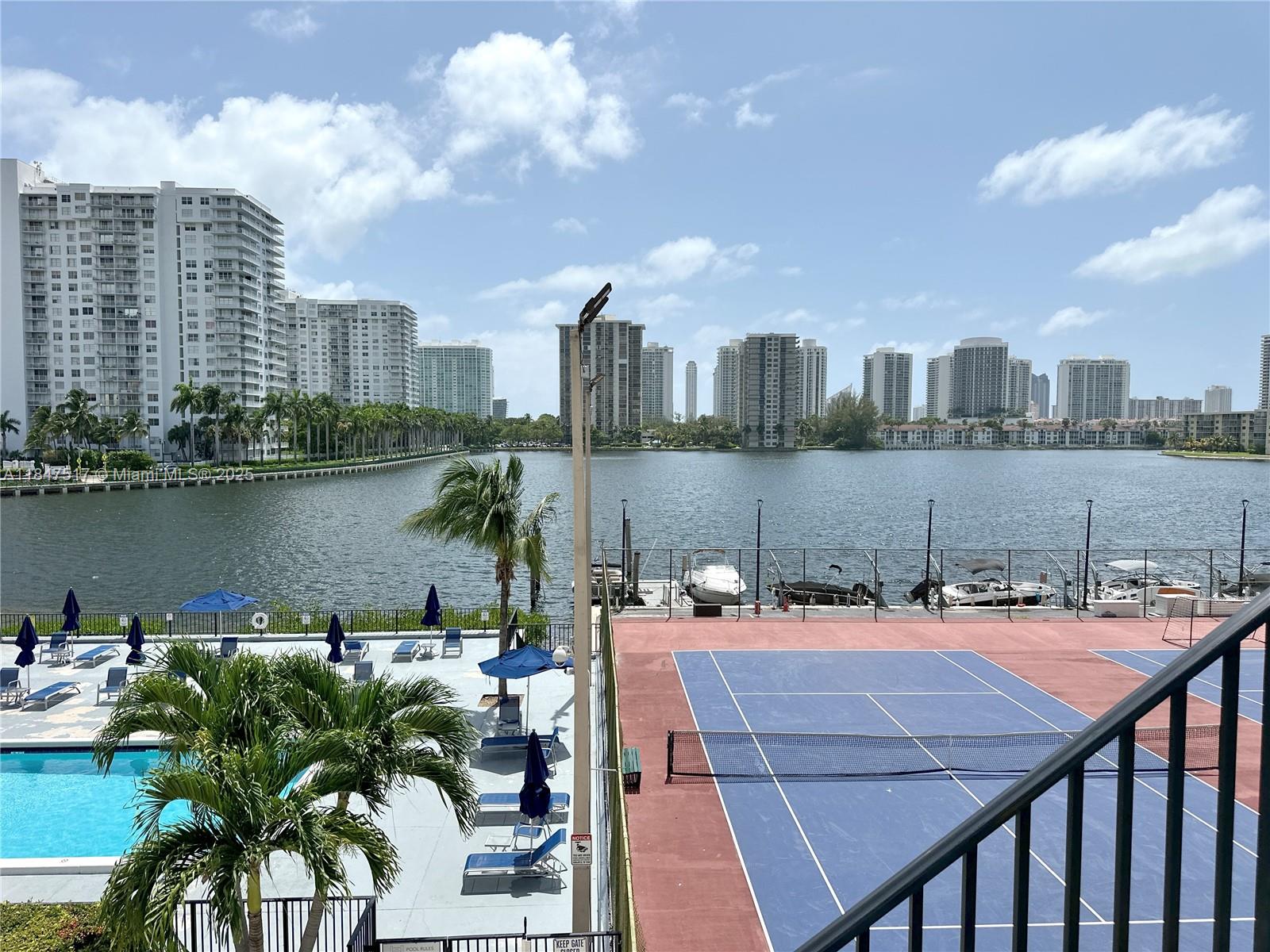 COMMODORE PLAZA CONDO - Residential