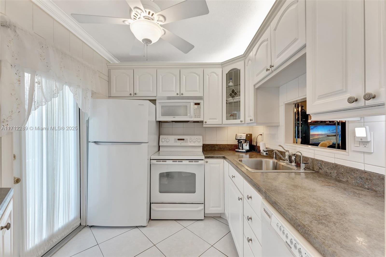 ALOHA GARDENS CONDO - Residential