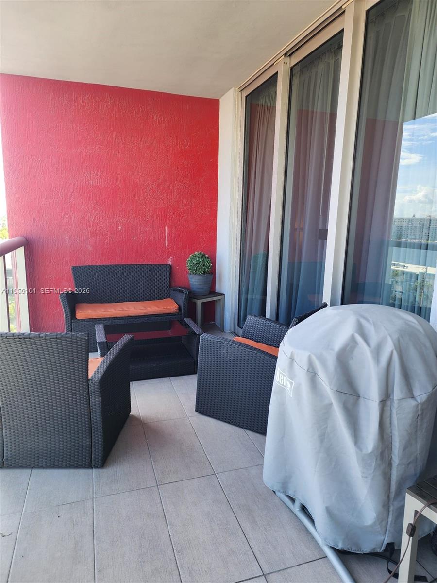 BEACHWALK CONDOMINIUM - Residential