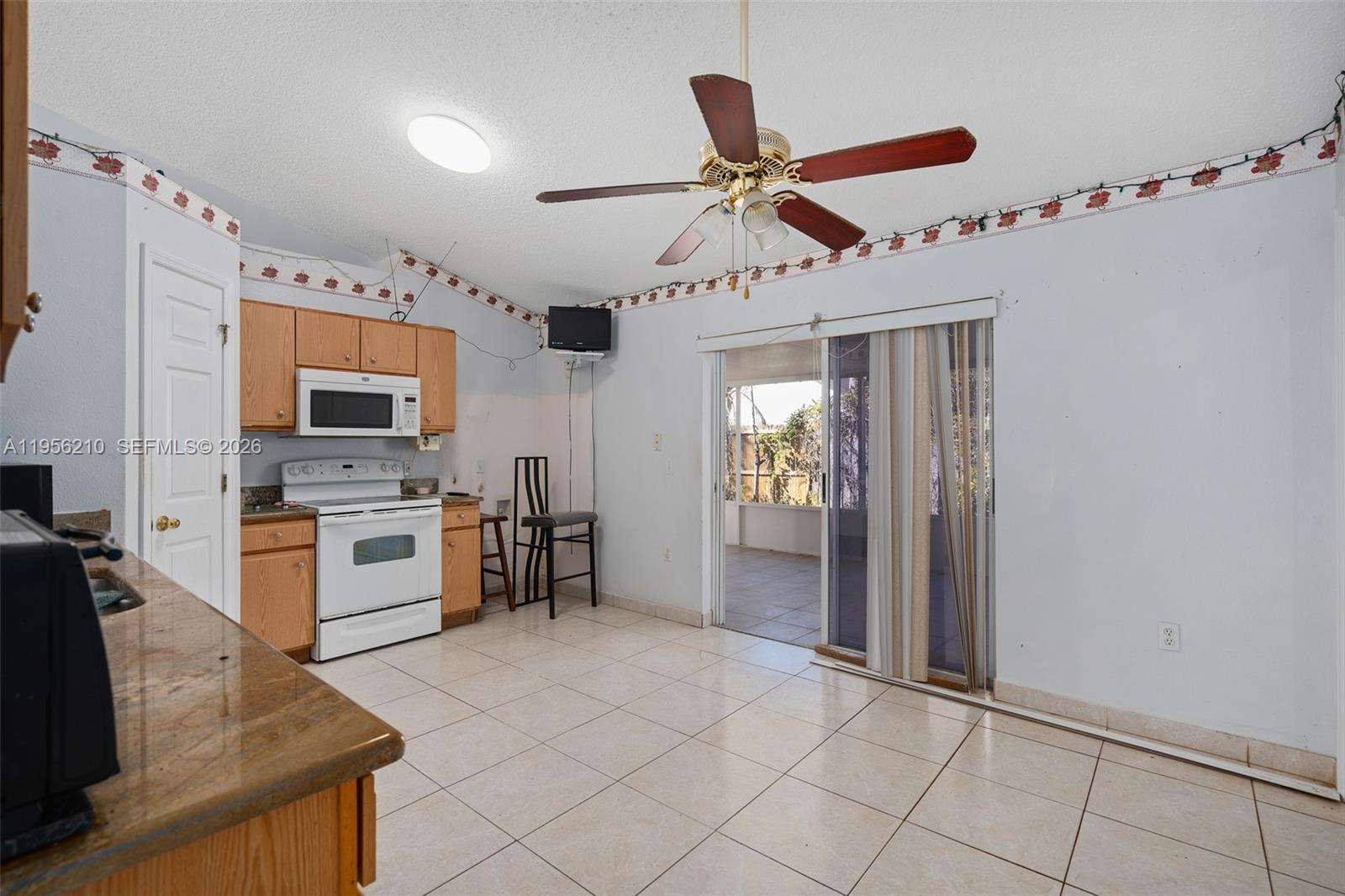 OAKS OF SUMMIT LAKE - Residential