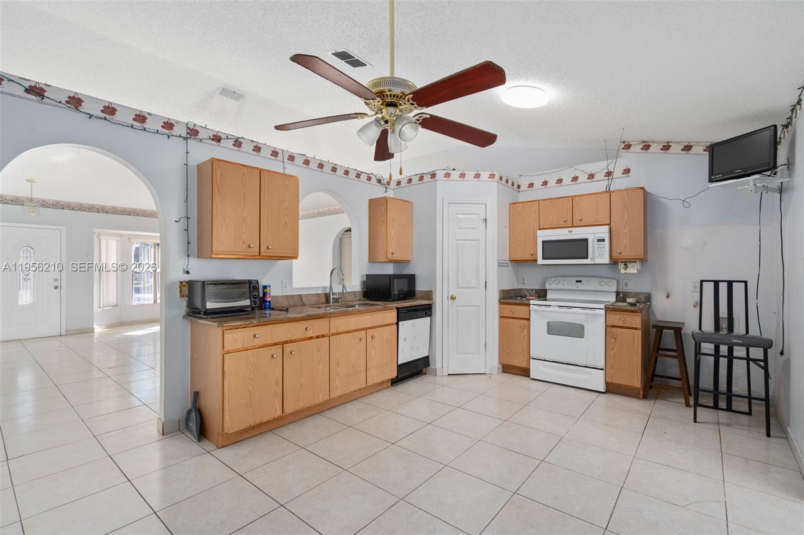 OAKS OF SUMMIT LAKE - Residential