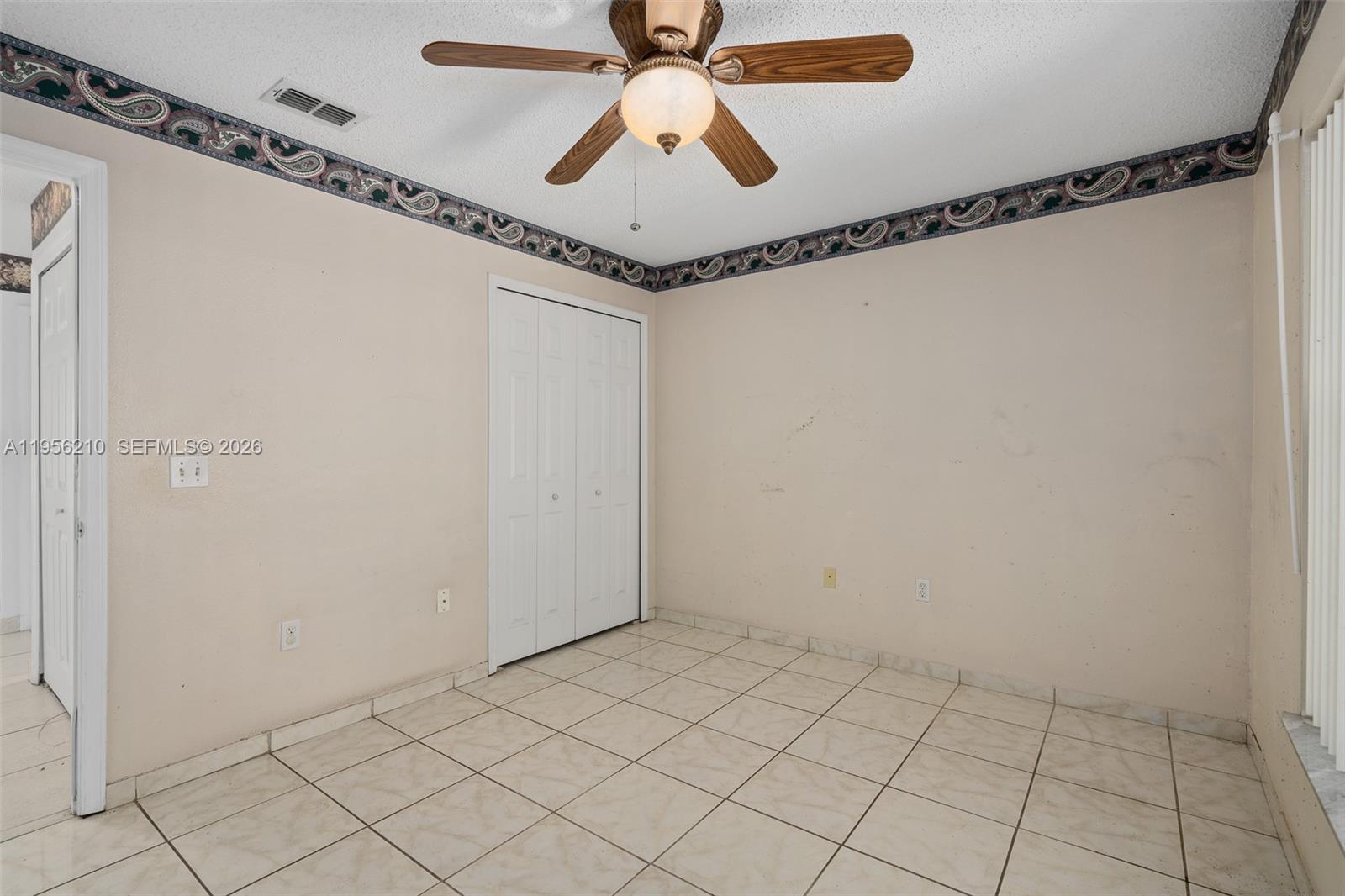 OAKS OF SUMMIT LAKE - Residential