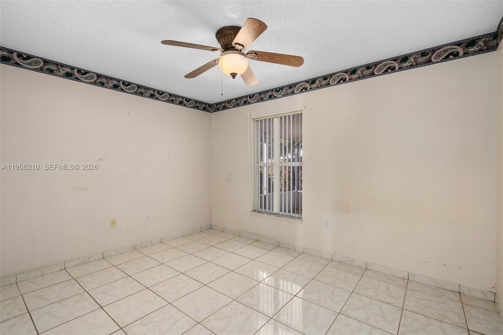 OAKS OF SUMMIT LAKE - Residential