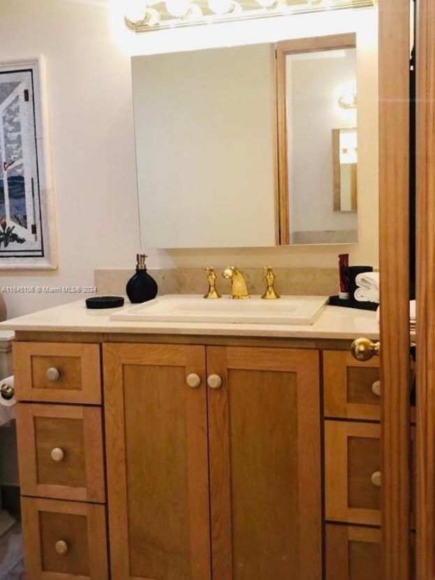 COMMODORE PLAZA CONDO - Residential