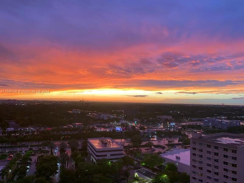COMMODORE PLAZA CONDO - Residential