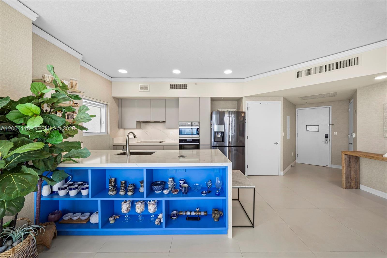 TRUMP INTERNATIONAL SONES - Residential