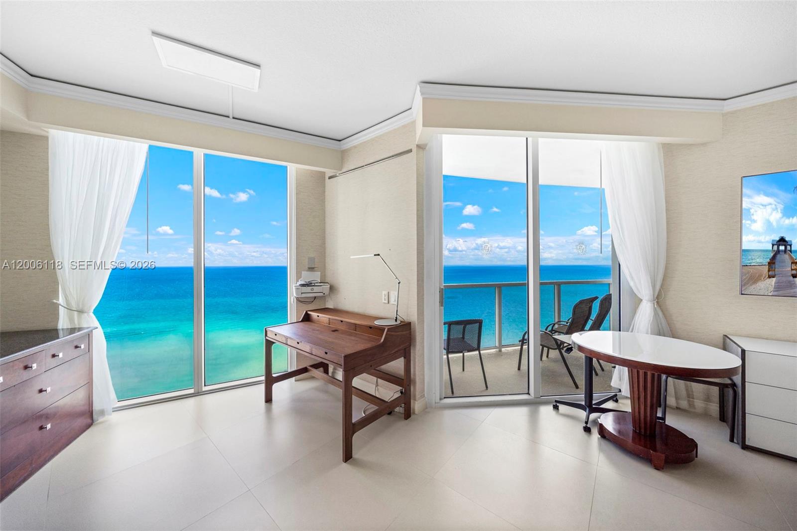 TRUMP INTERNATIONAL SONES - Residential