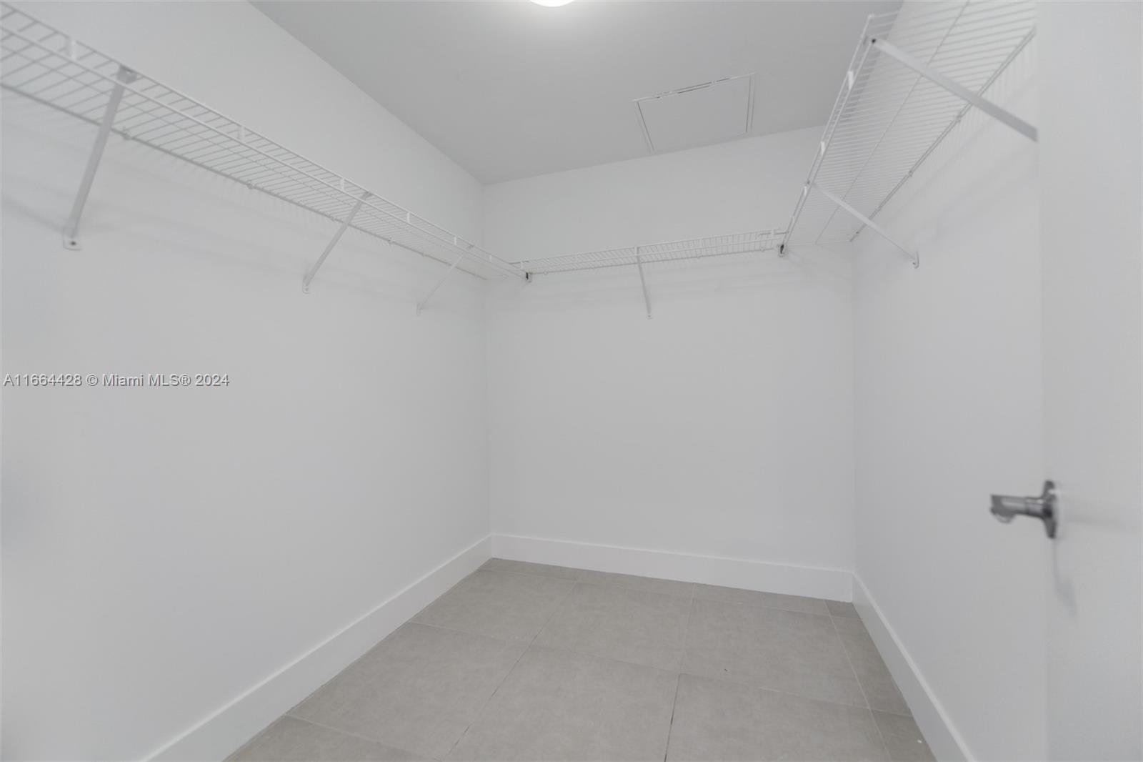 VIZCAYNE SOUTH CONDO - Residential