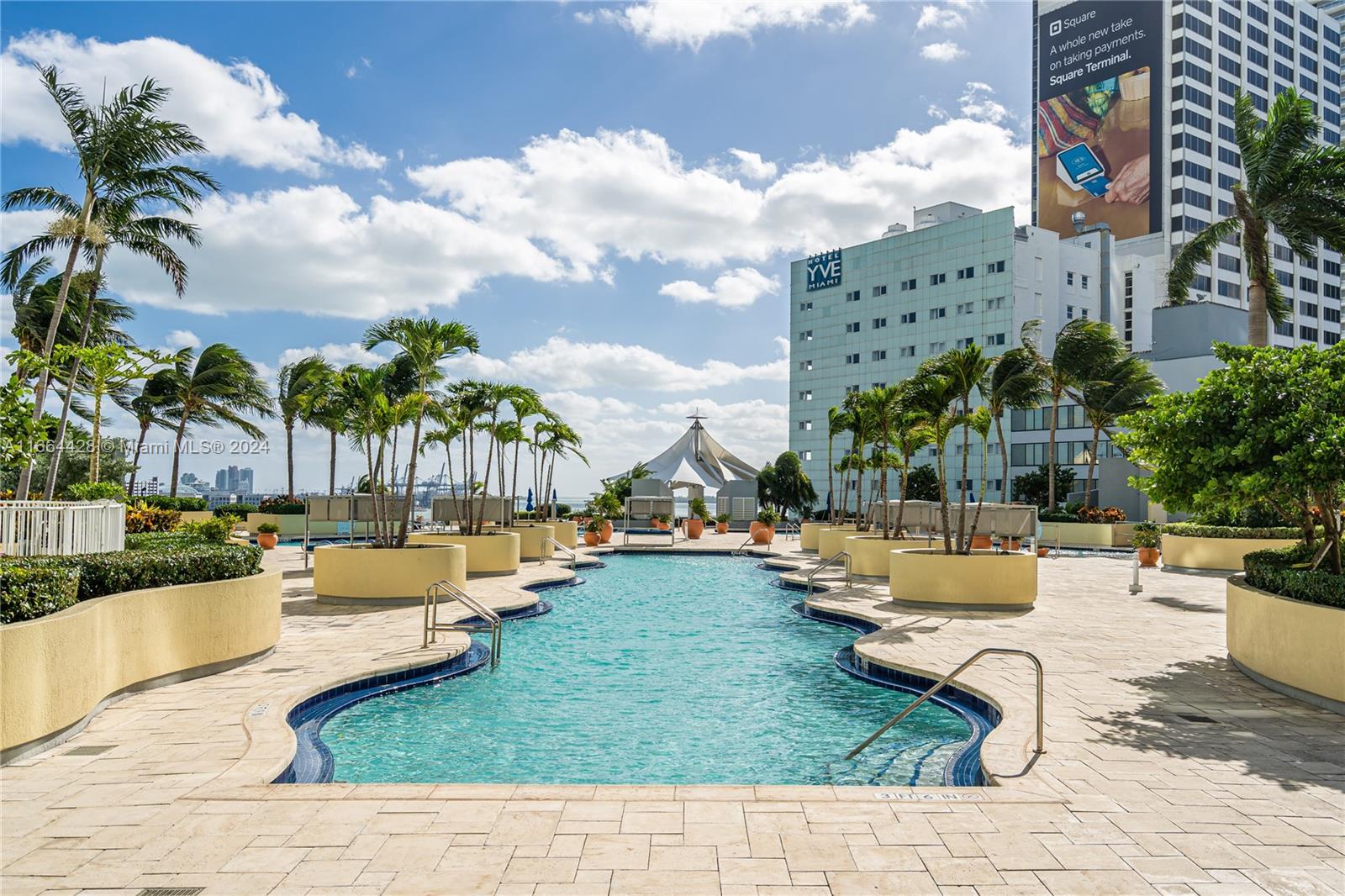 VIZCAYNE SOUTH CONDO - Residential