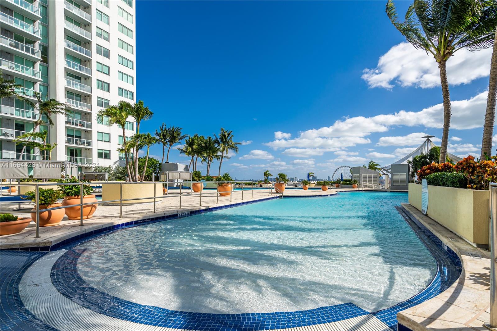 VIZCAYNE SOUTH CONDO - Residential