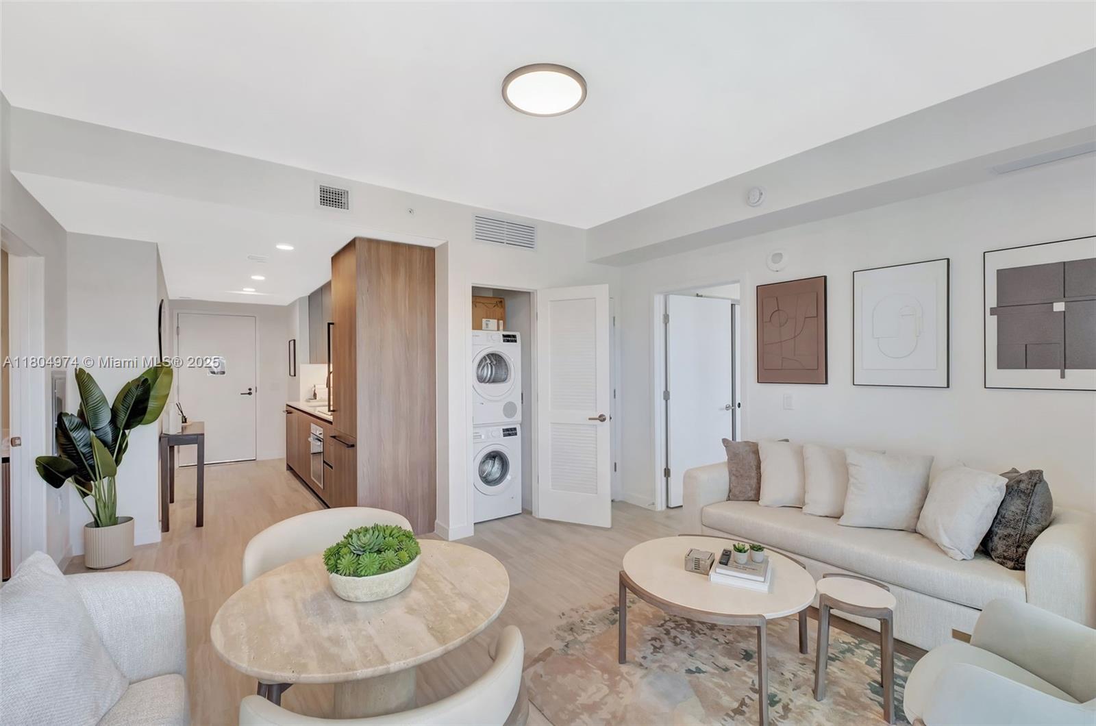 580 72nd St 808, Miami Beach, Miami-Dade County, Florida - 2 Bedrooms  
2 Bathrooms - 