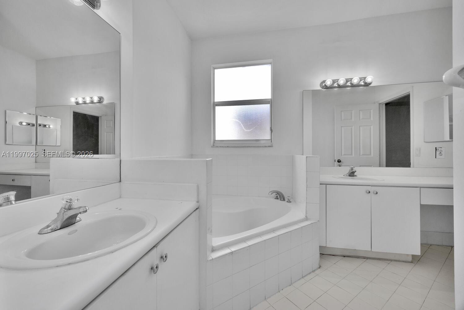 COURTS AT TUSCANY - Residential Lease