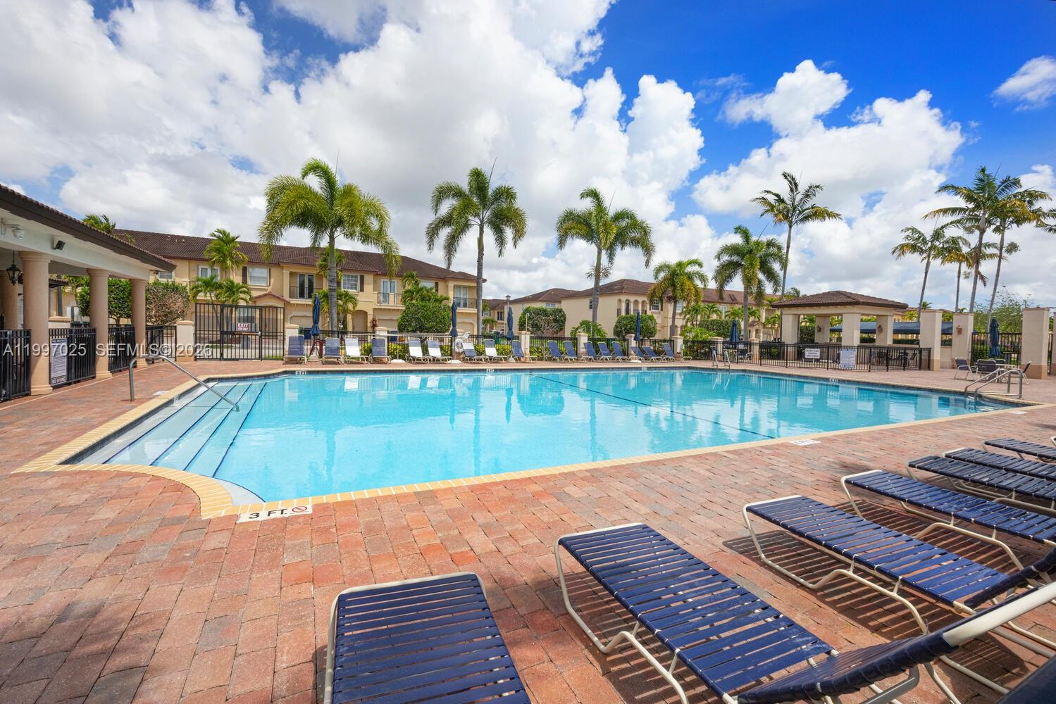 COURTS AT TUSCANY - Residential Lease