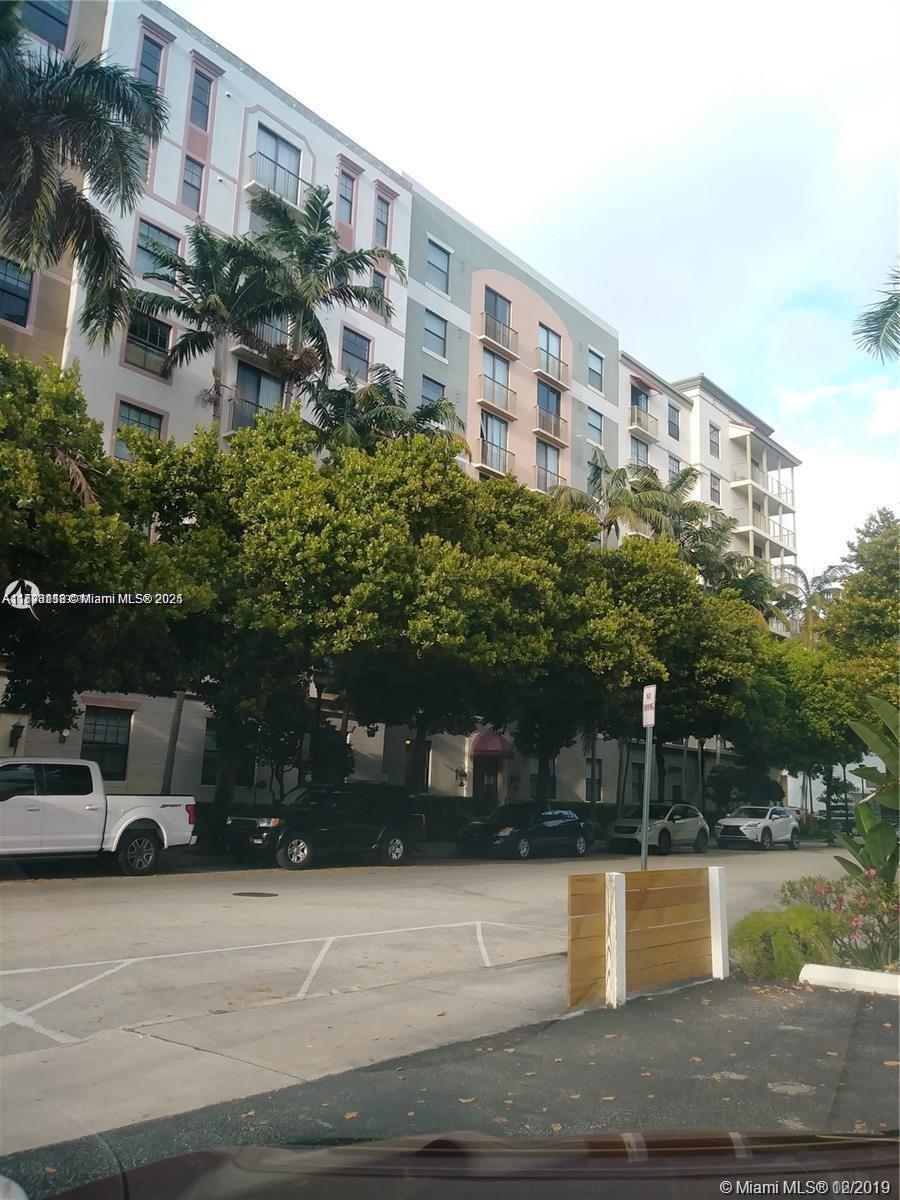 REGENT PARK CONDO - Residential Lease