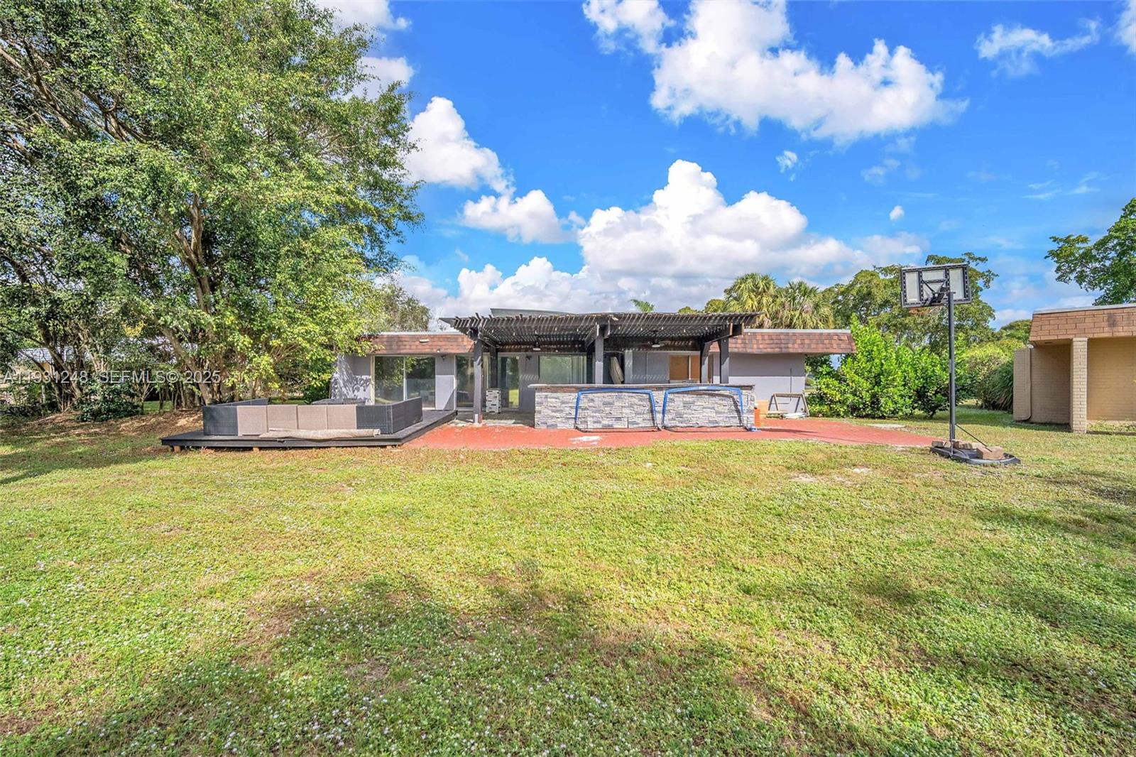 WOODLANDS SEC SIX - Residential