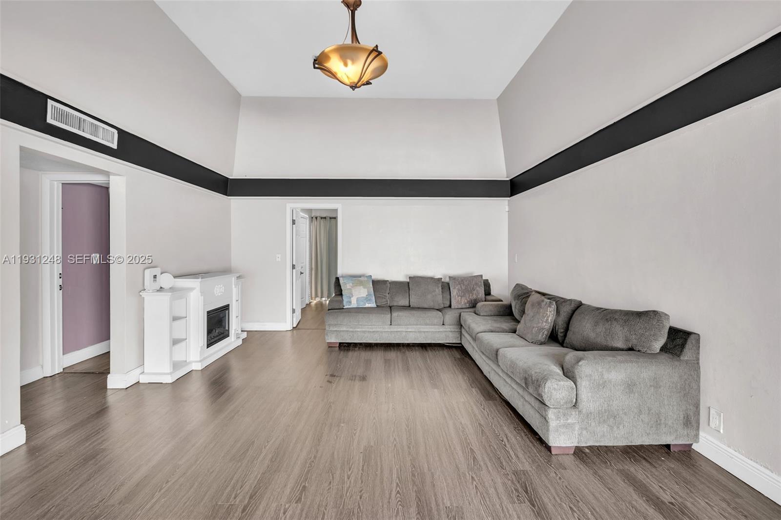 WOODLANDS SEC SIX - Residential