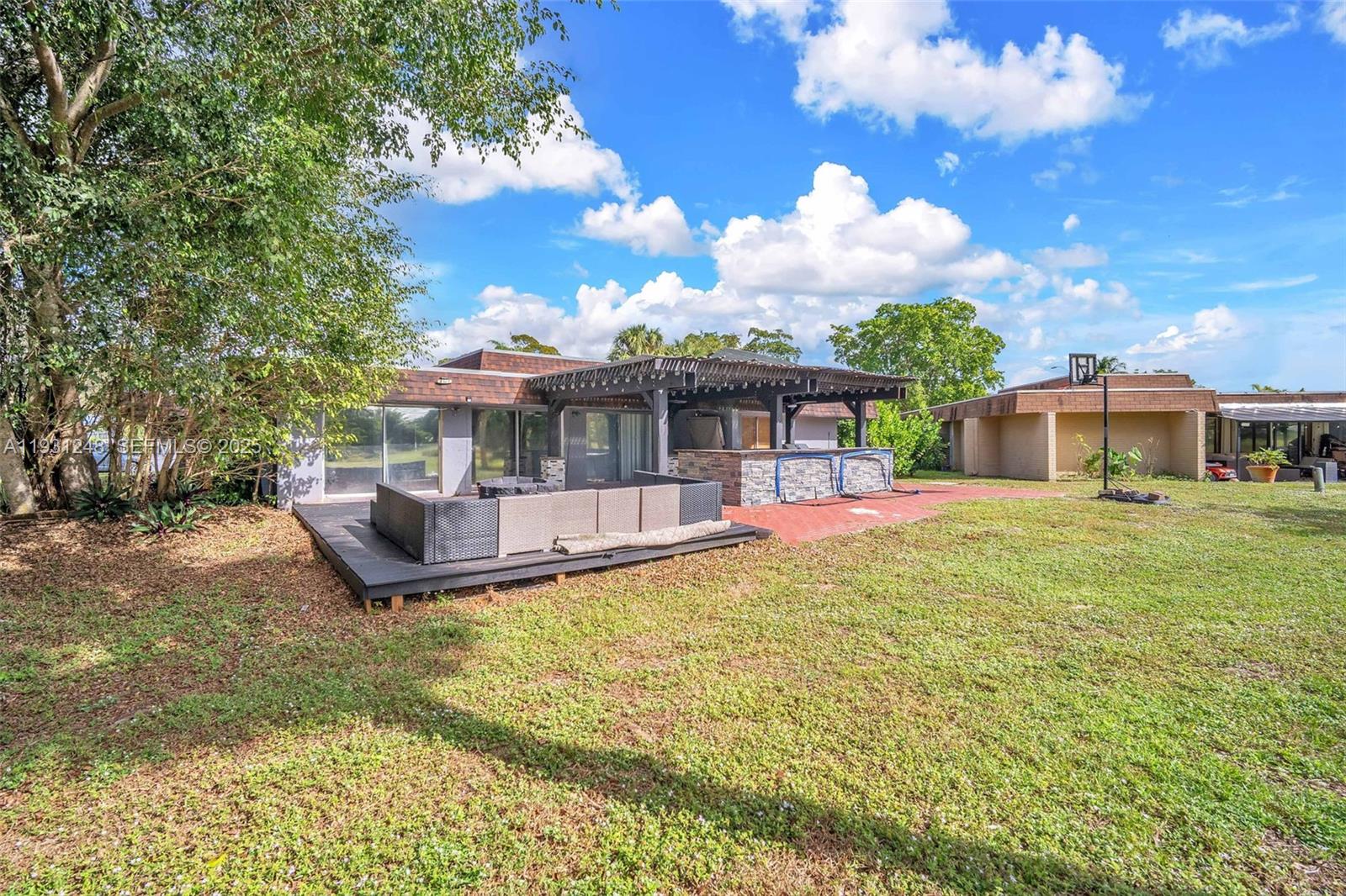 WOODLANDS SEC SIX - Residential