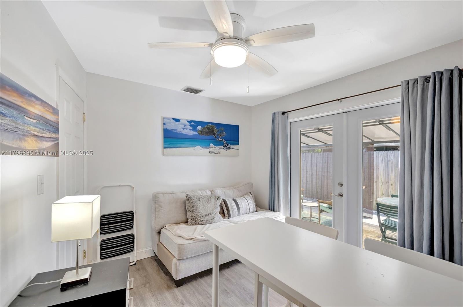 2751 NE 9th Ter 2751