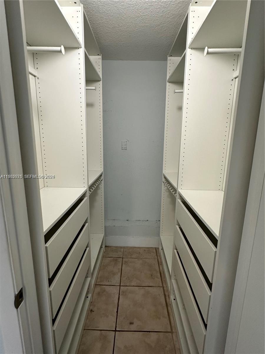 LAS VISTAS AT DORAL CONDO - Residential Lease