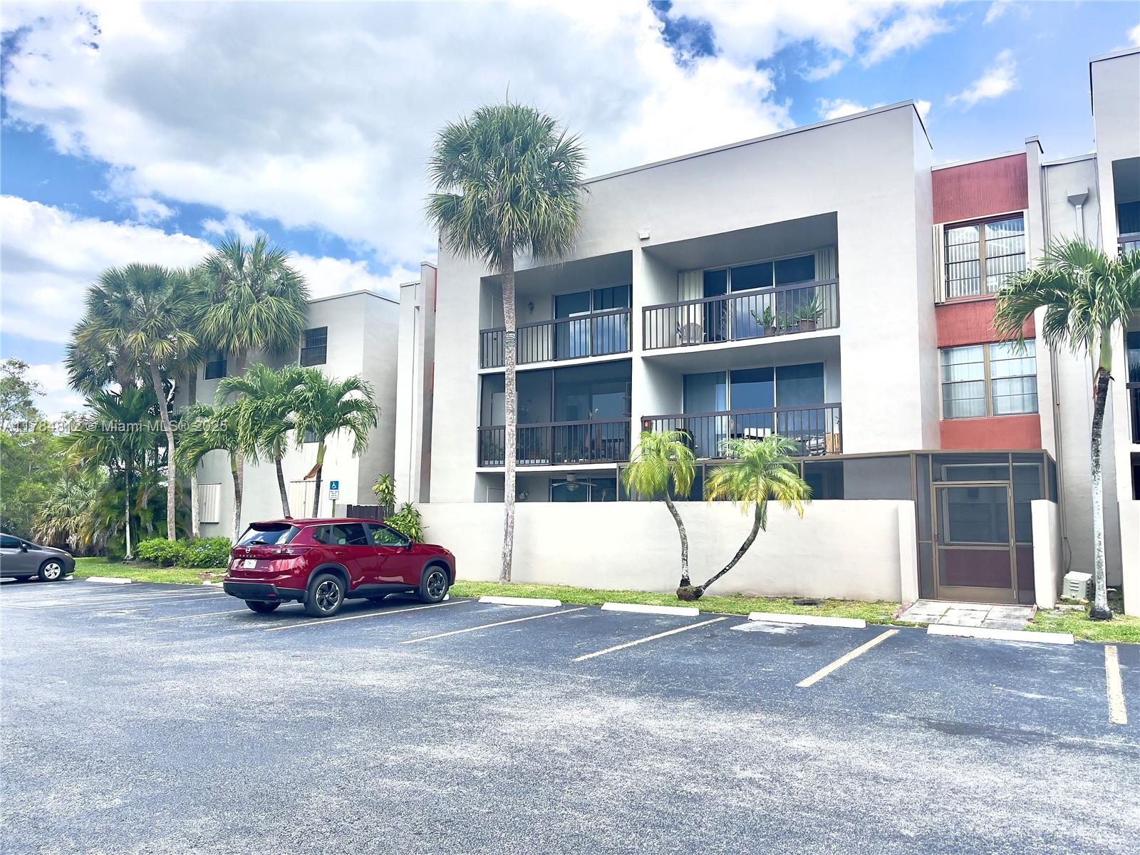 10815 Sw 112th Ave 208, Miami, Broward County, Florida - 2 Bedrooms  
2 Bathrooms - 