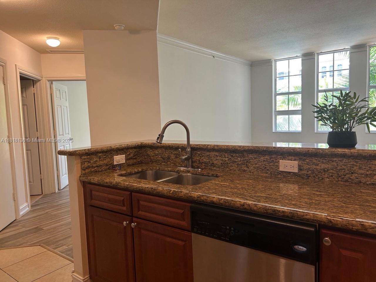 3001 Ne 185th St 418, Aventura, Miami-Dade County, Florida - 1 Bedrooms  
1 Bathrooms - 