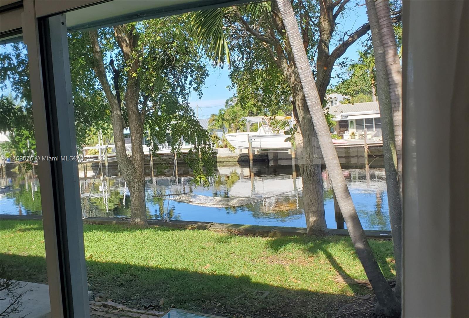 CORAL POINT - Residential Lease