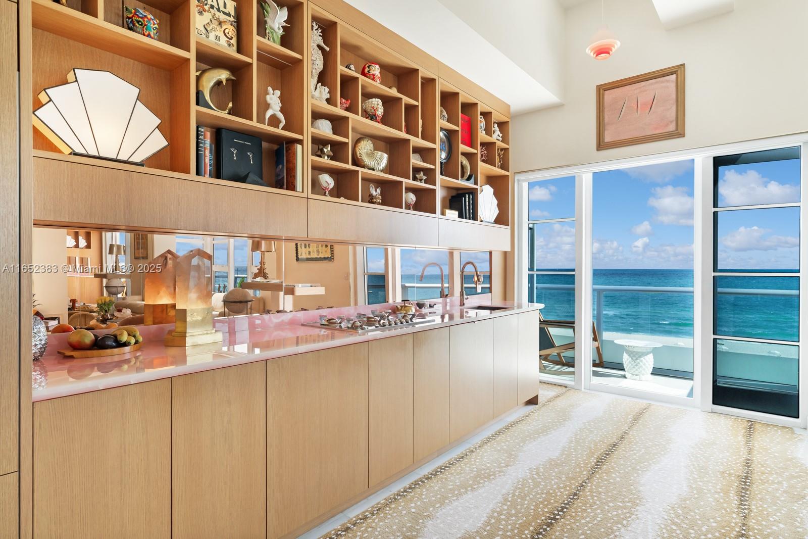 3739 Collins Ave PH601
