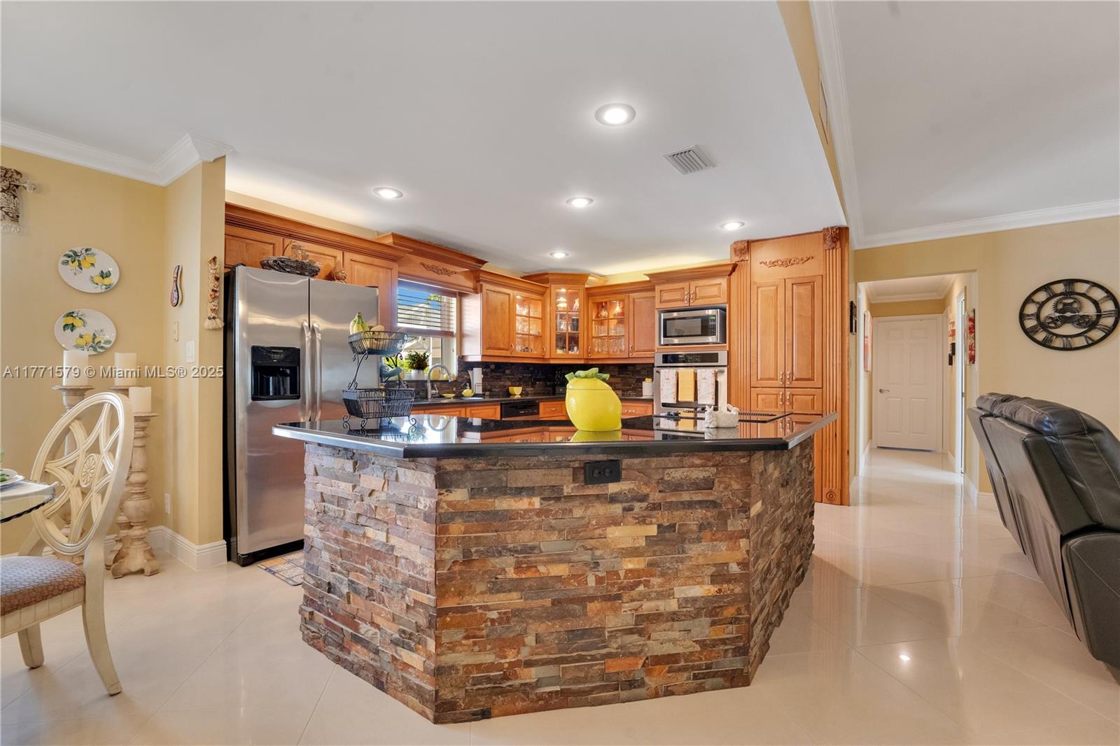 PINE RIDGE - Residential
